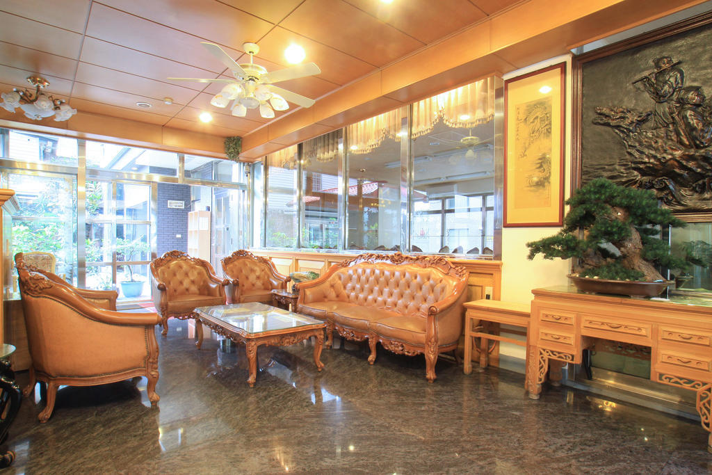ג'יאושי Longchi Hot-Spring Hotel מראה חיצוני תמונה