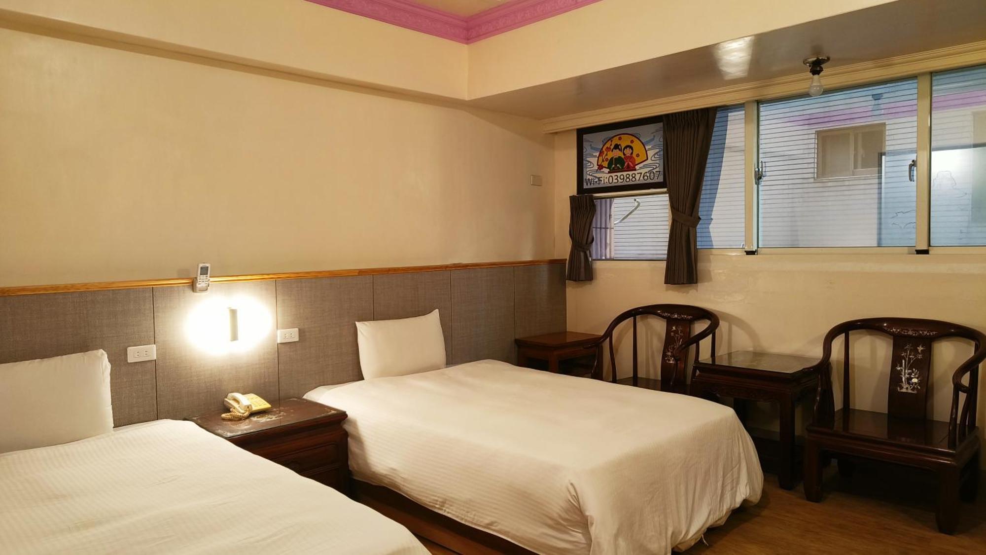 ג'יאושי Longchi Hot-Spring Hotel מראה חיצוני תמונה
