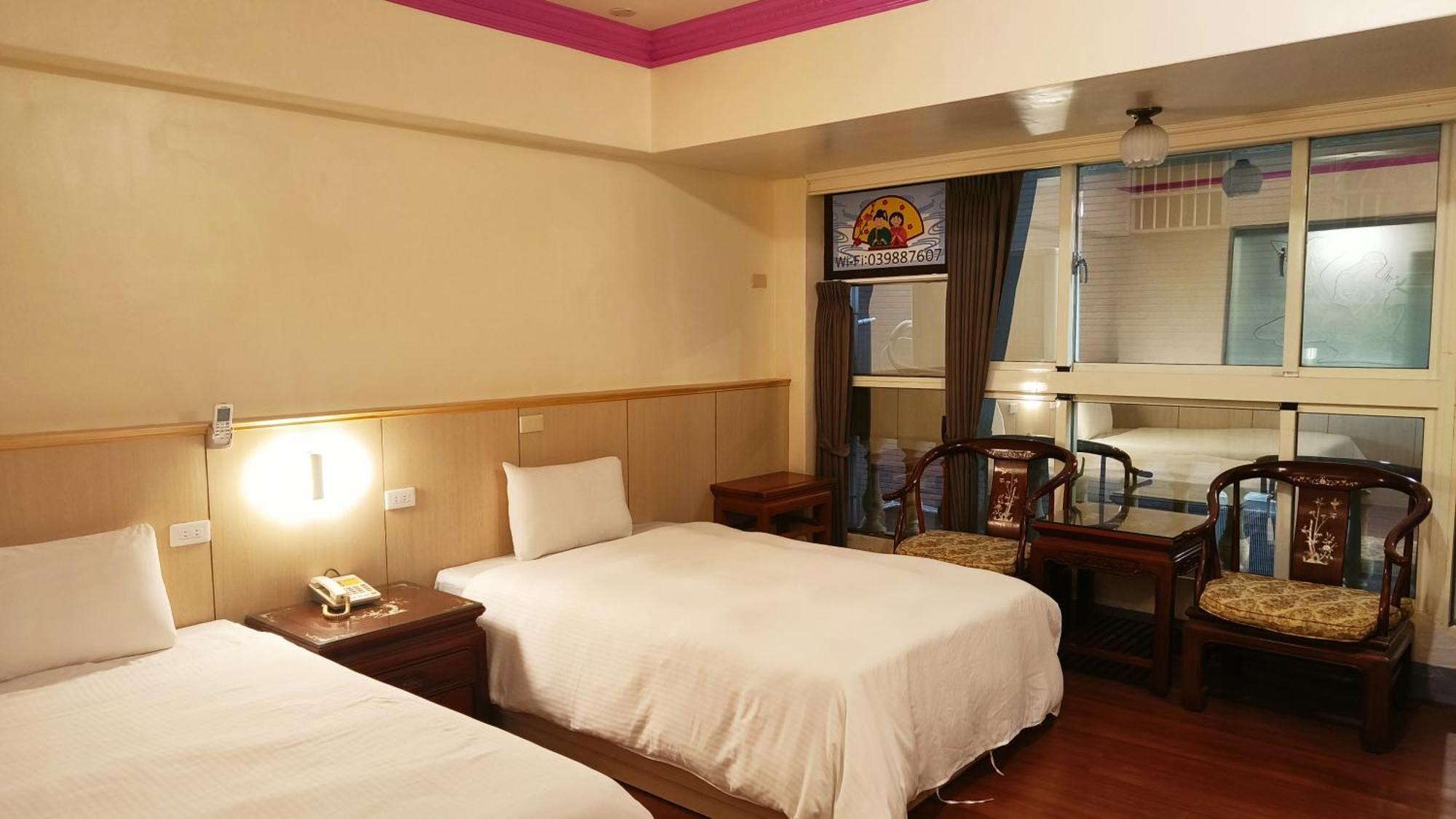 ג'יאושי Longchi Hot-Spring Hotel מראה חיצוני תמונה