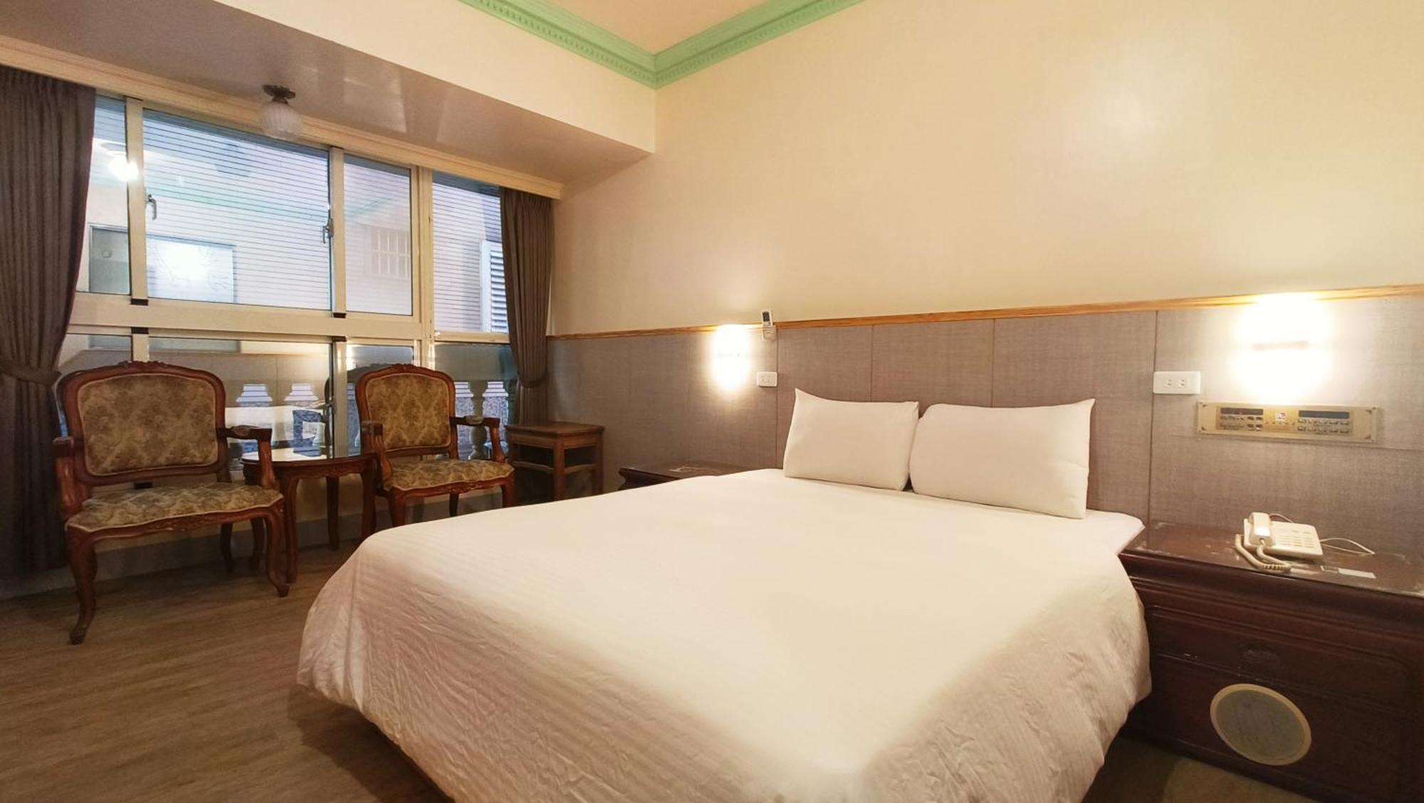 ג'יאושי Longchi Hot-Spring Hotel מראה חיצוני תמונה