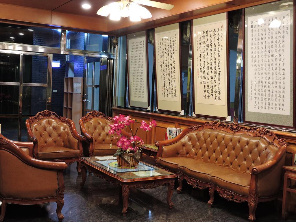 ג'יאושי Longchi Hot-Spring Hotel מראה חיצוני תמונה