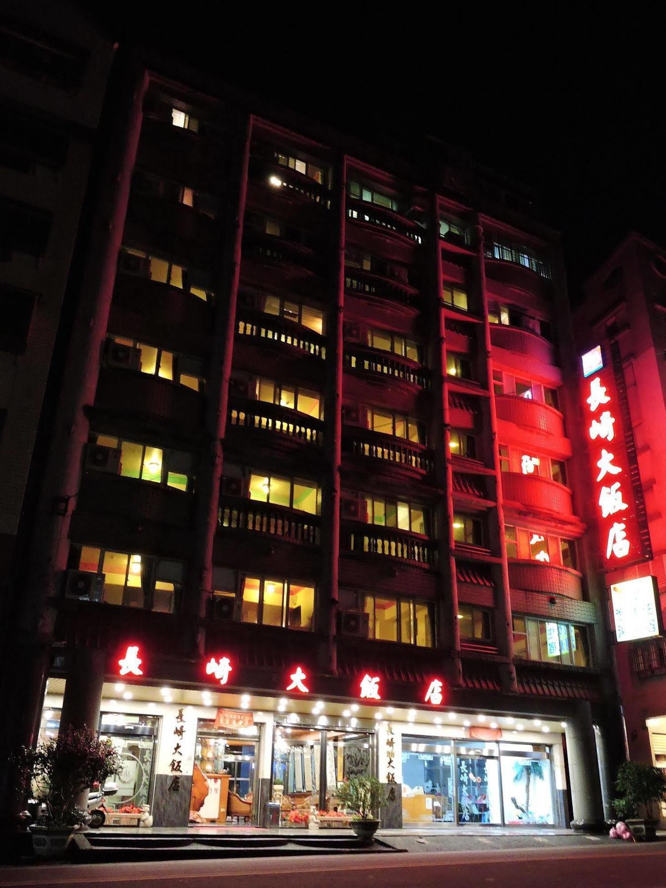 ג'יאושי Longchi Hot-Spring Hotel מראה חיצוני תמונה